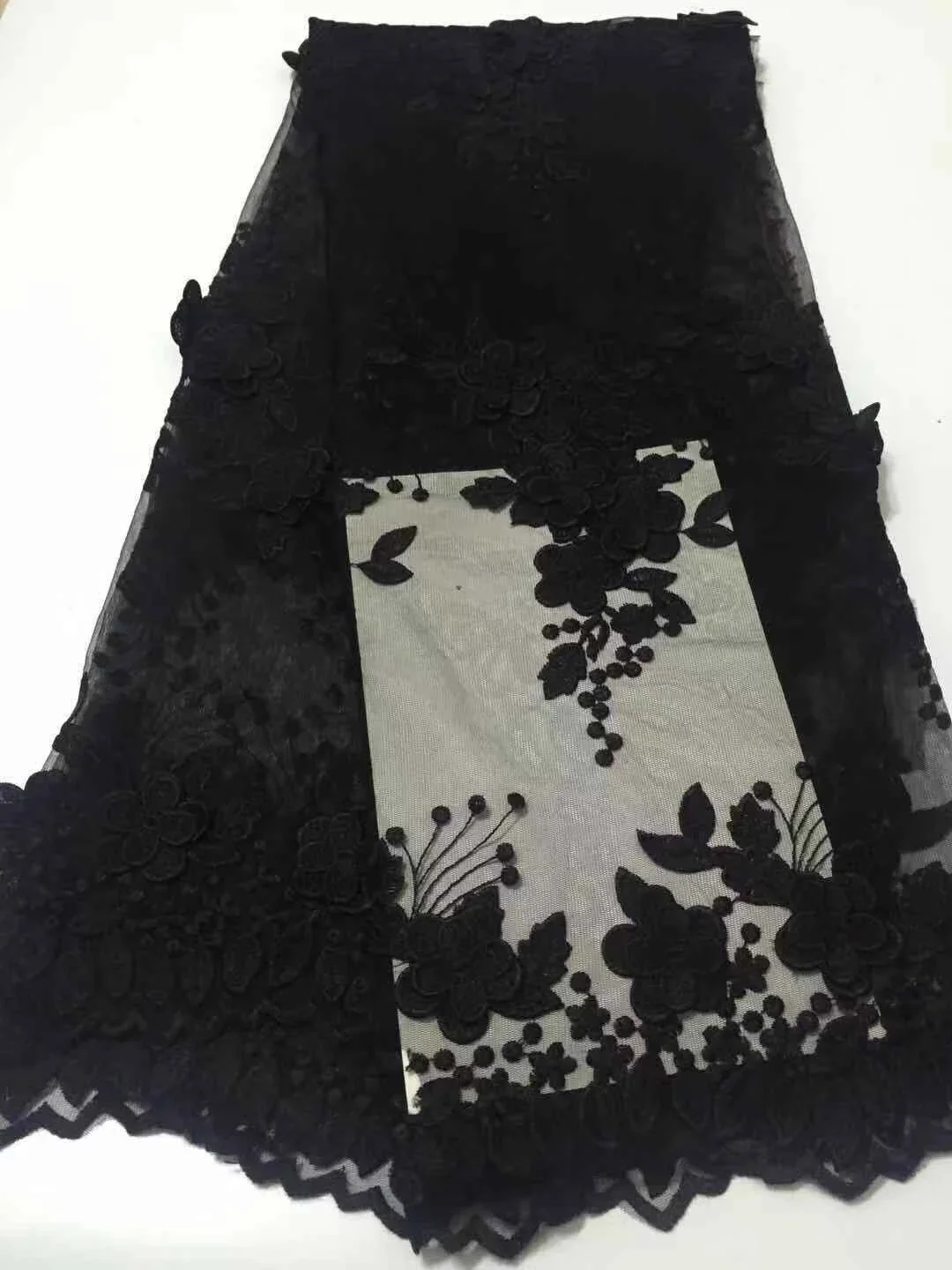 

Latest African Lace Fabric New Design Tulle French Lace Fabric Embroidered Women Lace Material With Stones CD40
