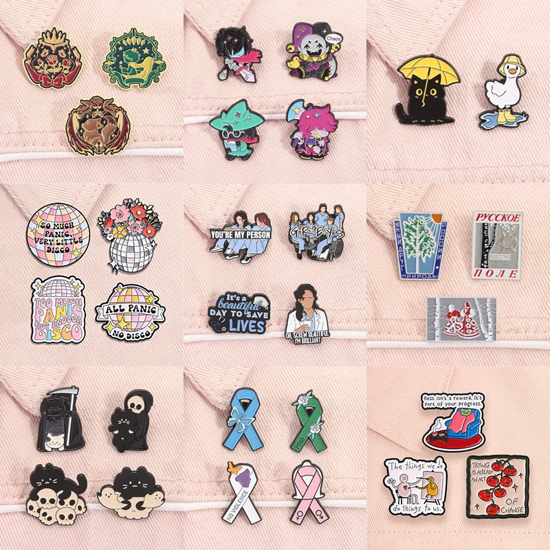 2-5 teile/satz Sensenmann Tod Emaille Pins Anime Filme Charaktere Kleiner Junge Fuchs Raum Hund Laika Brosche Revers Abzeichen schmuck Geschenke