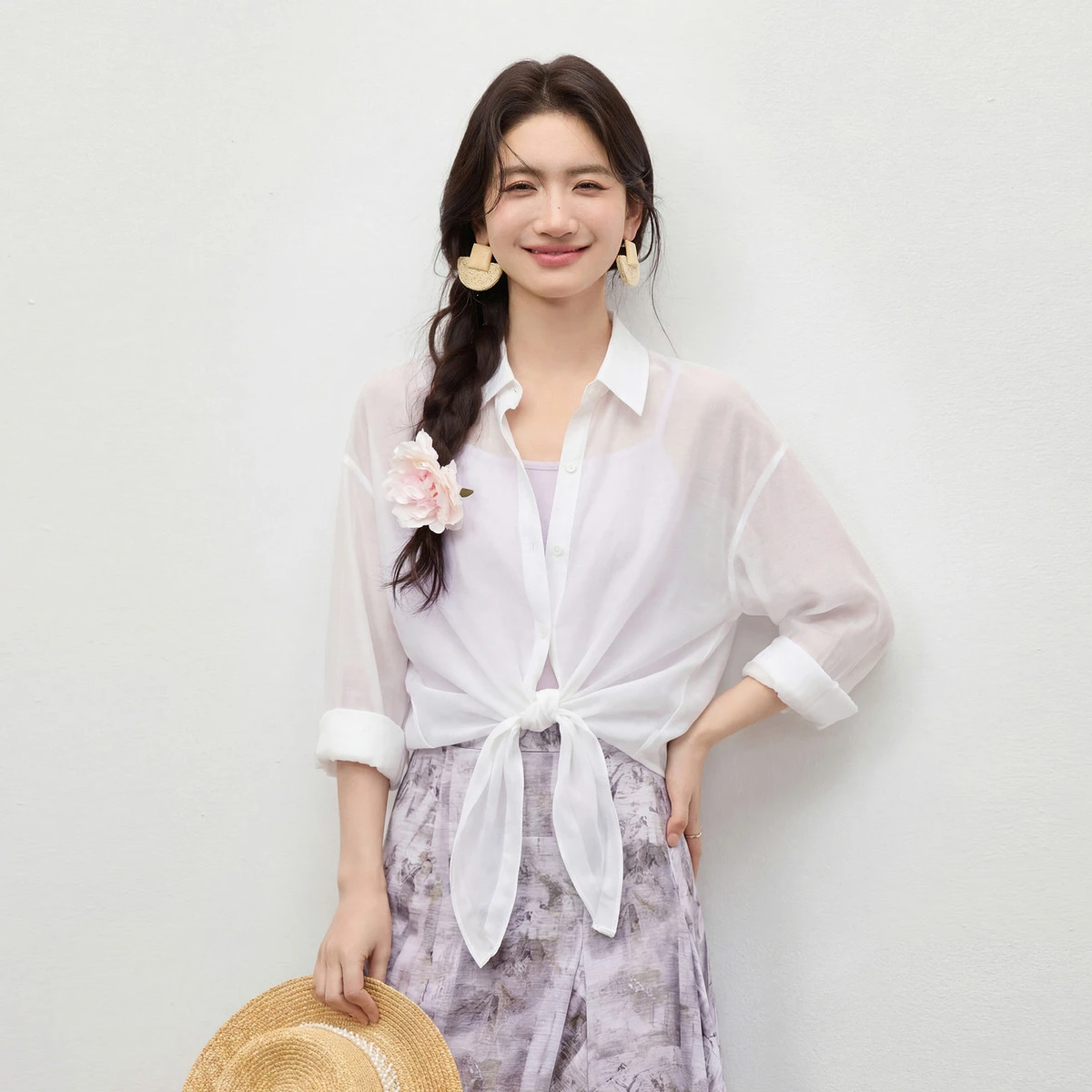 

SENTUBILA Минималистичная белая женская рубашка с длинным рукавом, летняя офисная свободная блузка с отложным воротником, легкая, 2026, 162CA6235X