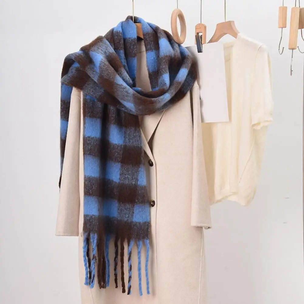 Elegant Tassels Long Scarf Plaid Print Winter Scarf Luxurious Winter Shawl Plaid Print Fluffy Scarf with Tassels Stay for Women