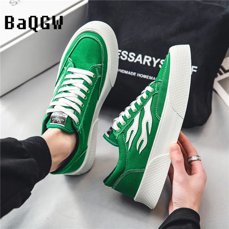 Men Canvas Shoes Fashion Design Casual Breathable Canvas Sneakers Men Sports Shoes Streetwear Hip Hop Vulcanized Shoes Men