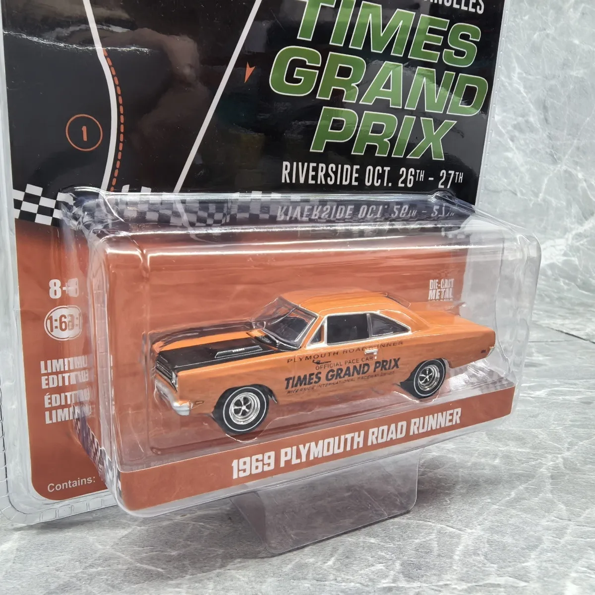 Greenlight 1:64 1969 Plymouth Road Runner Die-cast Model Car