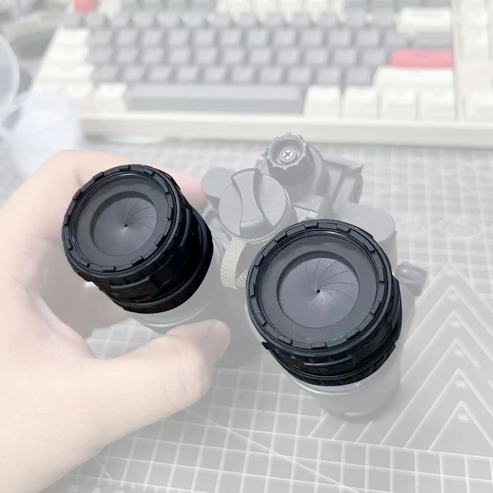 

NVG Focus Cover Adjustable Scope Cap Aperture With Len Protector For PVS31 Metal