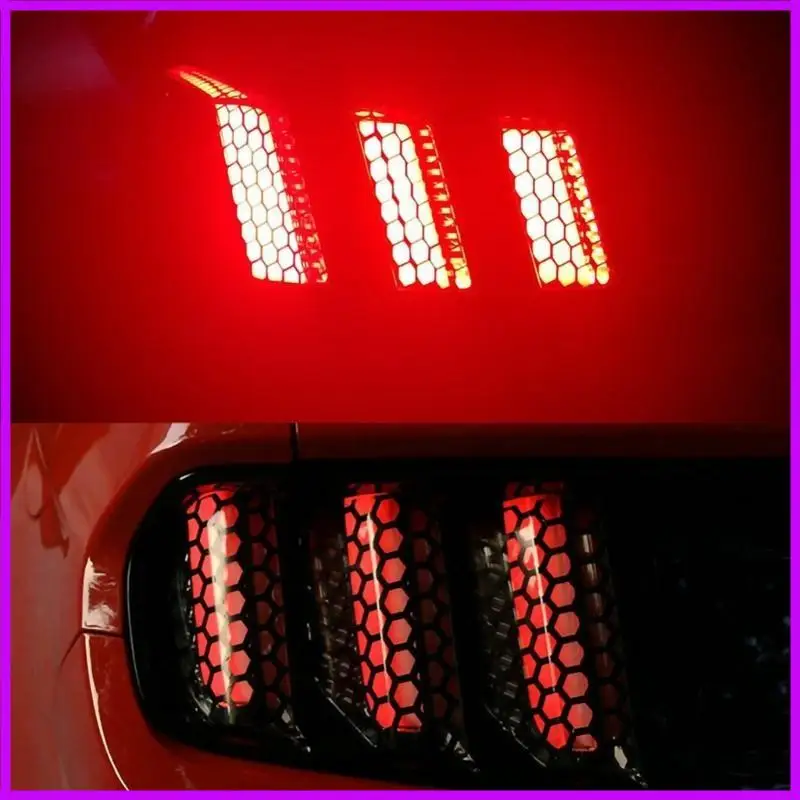 R9CC Car Rear Tail Light Lamp Stickers Honeycomb Type Decal Carbon Fiber Black Stickers for Both Left and Right Sides