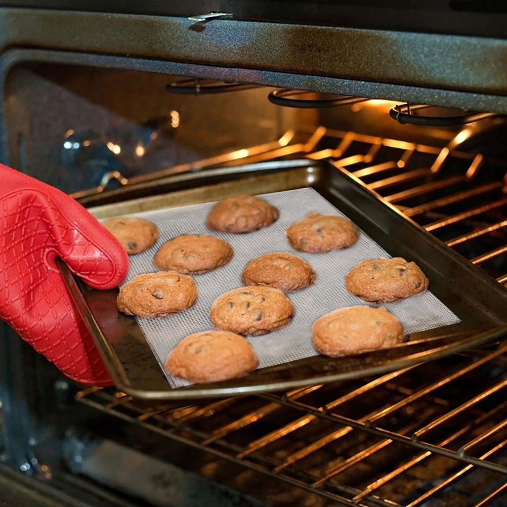 

4Pcs Non-Stick Silicone Dehydrator Sheets Reusable Mesh Mats for Food Drying Fruit Vegetable Meat Enhanced Airflow
