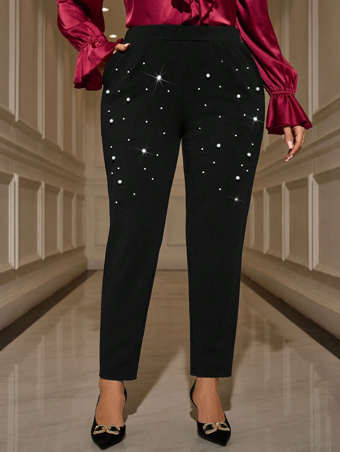 Schwarze, perlenbesetzte Freizeithose für Damen in Übergröße, hohe elastische Taille, schmale Passform, verkürzte Hose für Büro, Party, Pendeln – Detail 5