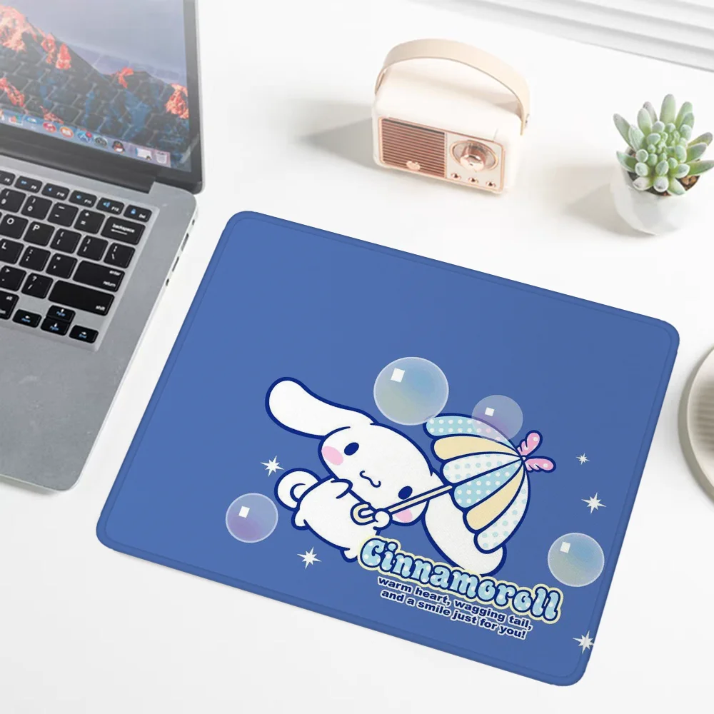 Akcesoria do komputerów PC do gier Cinnamoroll śliczna mała podkładka pod mysz dla graczy podkładki pod mysz komputerową Sanrio podkładka pod