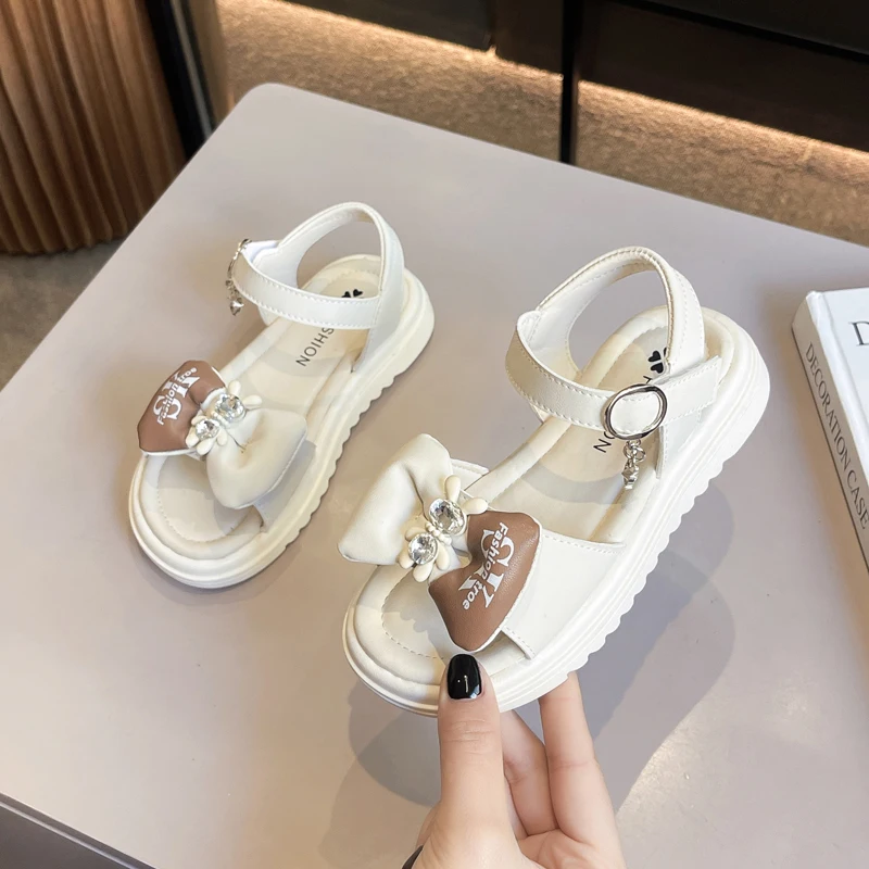 Kid Shoe Girl Soft Soles Casual Shoe Fashionable Princess Shoes New Water Diamond Beach Shoes Bow Shaped Girl Sandals Sandálias