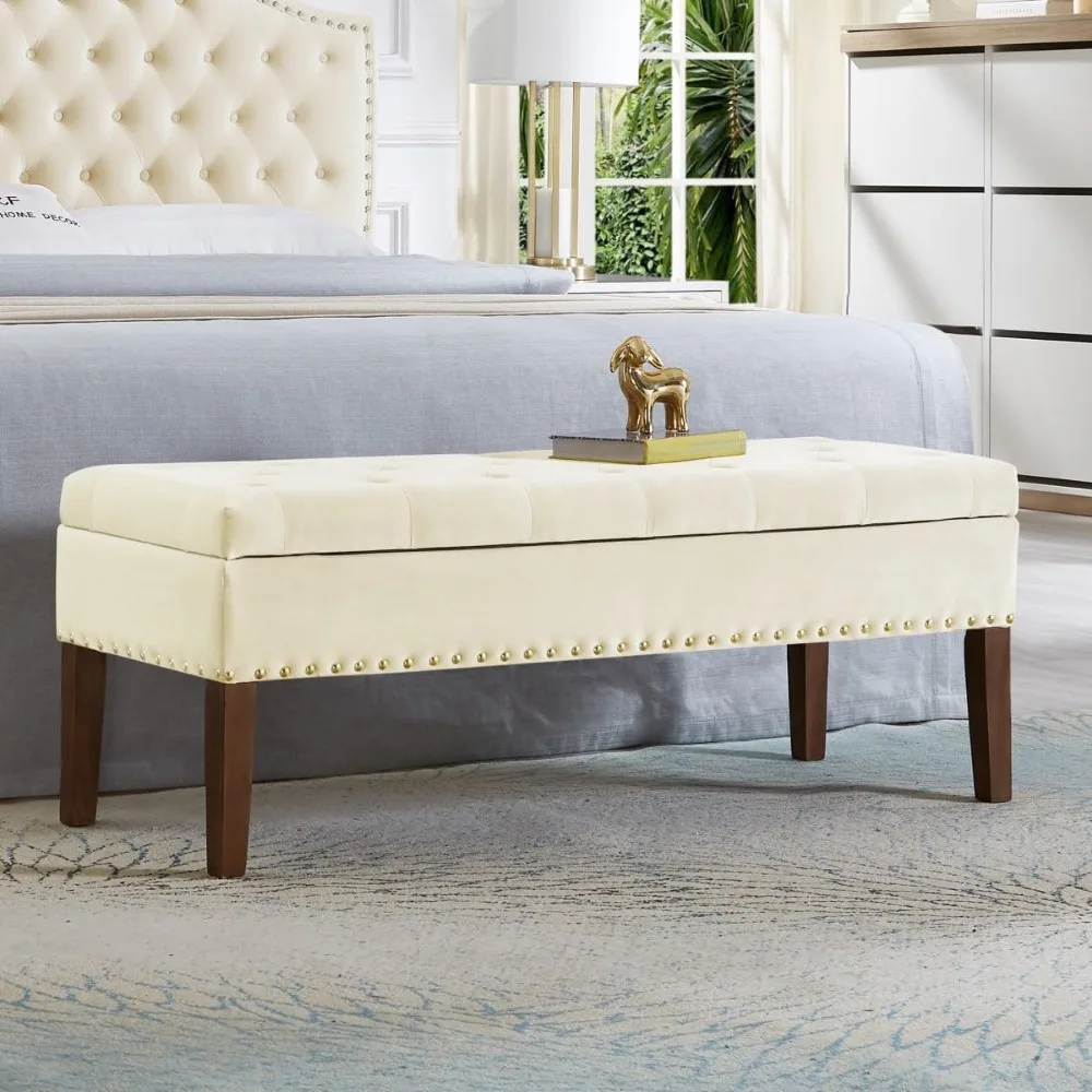 Banco de almacenamiento con botones capitoné de terciopelo crema con clavos para salas de estar modernas