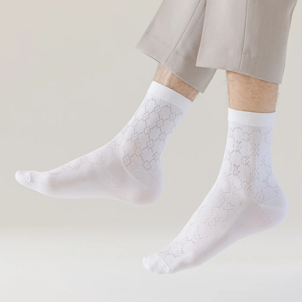 5Pairs Weiche Aushöhlen männer Mesh Eis Seide Socken Ultra Dünne Gitter männer Mesh Dünne Socken Business strumpfwaren Einfache Junge