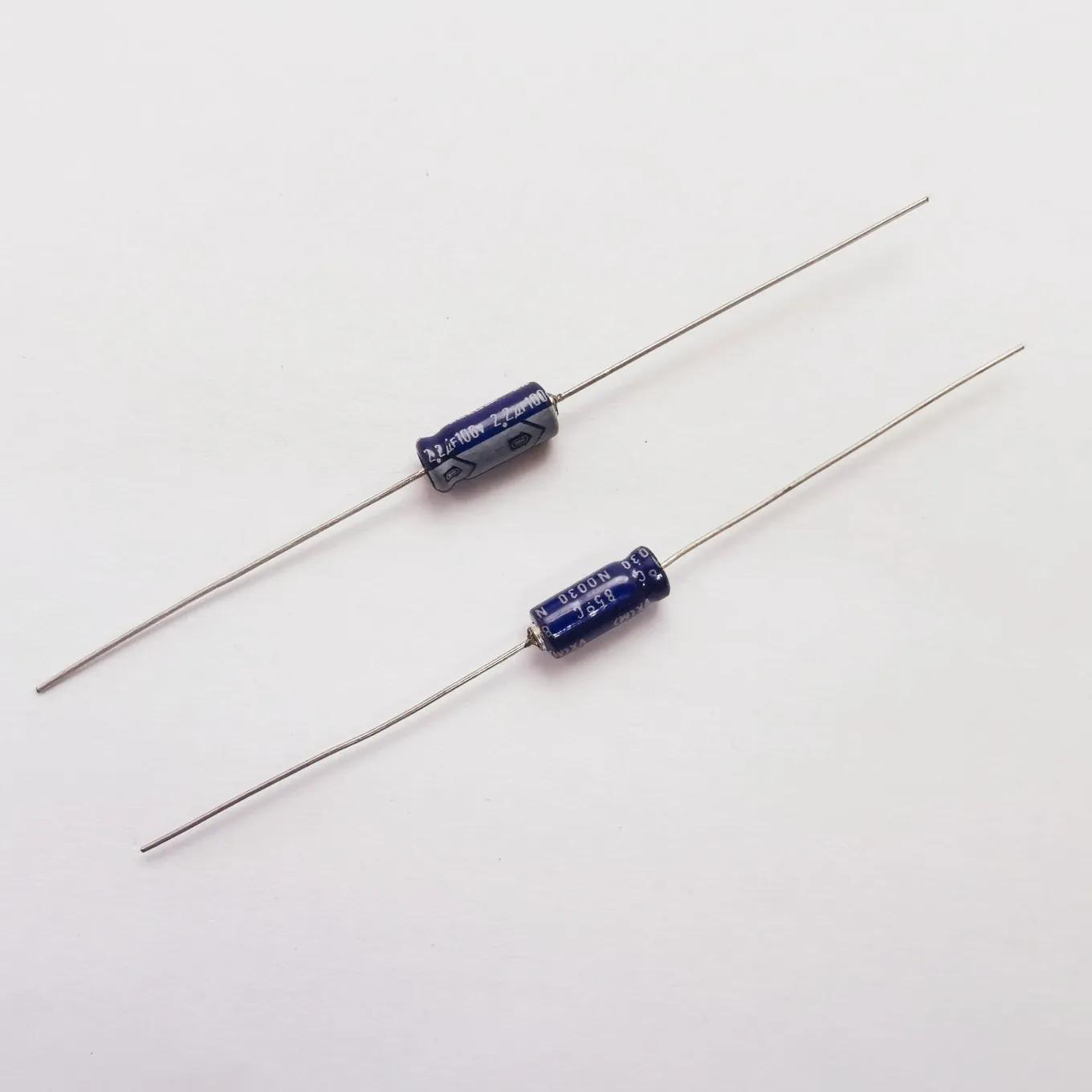 Original new 100% VX 100V2.2UF TVX2A2R2MAD1L axial electrolytic capacitor 5*12mm (Inductor)
