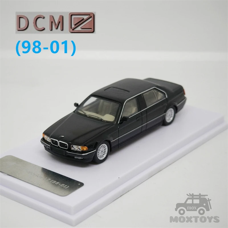 DCM 1:64 E38 7-Series L7 (96-98) Pre ver. / (98-01) post ver. limited500 Diecast Model Car