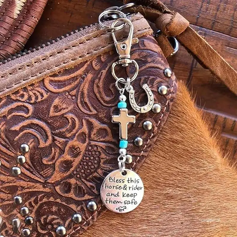 Saddle Rope Keychain Cowboy Keychain Vintage Horseshoe Feather Hat Western Alloy Keychain with Safety Buckle Carved Letters for