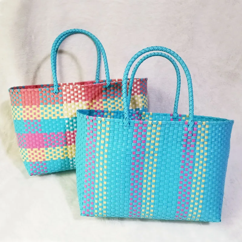 

Handwoven Color Block Basket Bag Fashionable Shoulder Beach Picnic Handbag Modern Geometric Pattern Soft Tote Bag for Youth