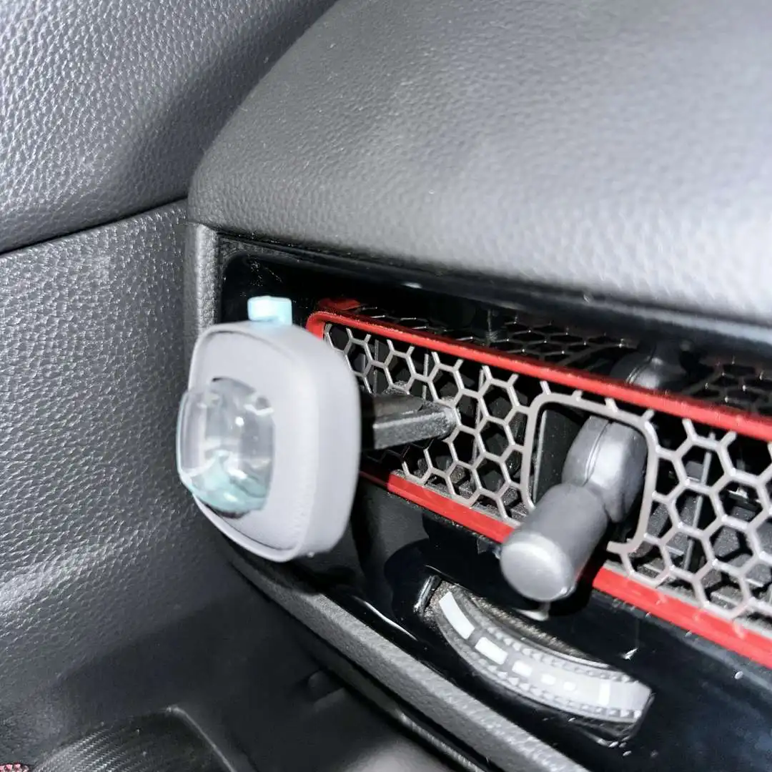 Wabenförmiger Lufterfrischer für Auto, Zellulärer Duftspender, Fahrzeug-Lüftungsduft-Halterung – Detail 12