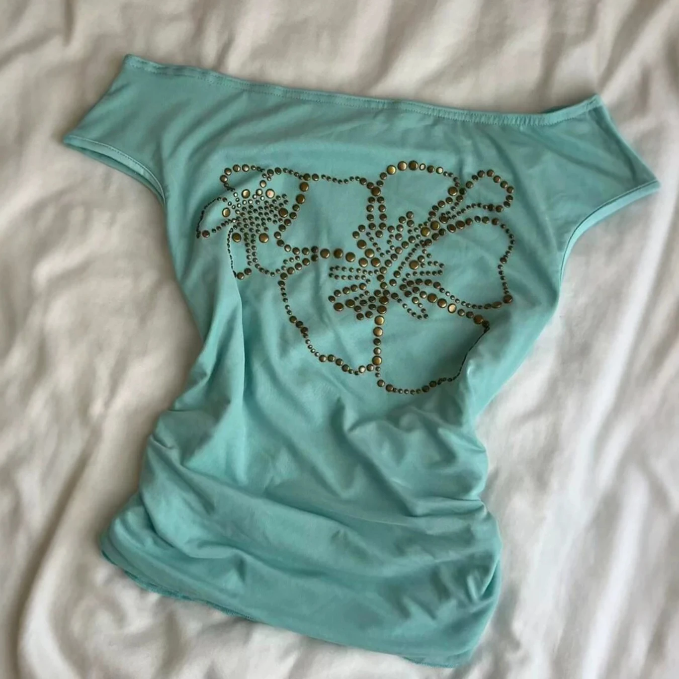 Sommer Y2K Mintgrünes Damen Millennium Schulterfreies Top mit Heißer Diamantblumen-Optik, Dünnem Schnitt und Kurzen Ärmeln im Retro-Stil – Detail 4