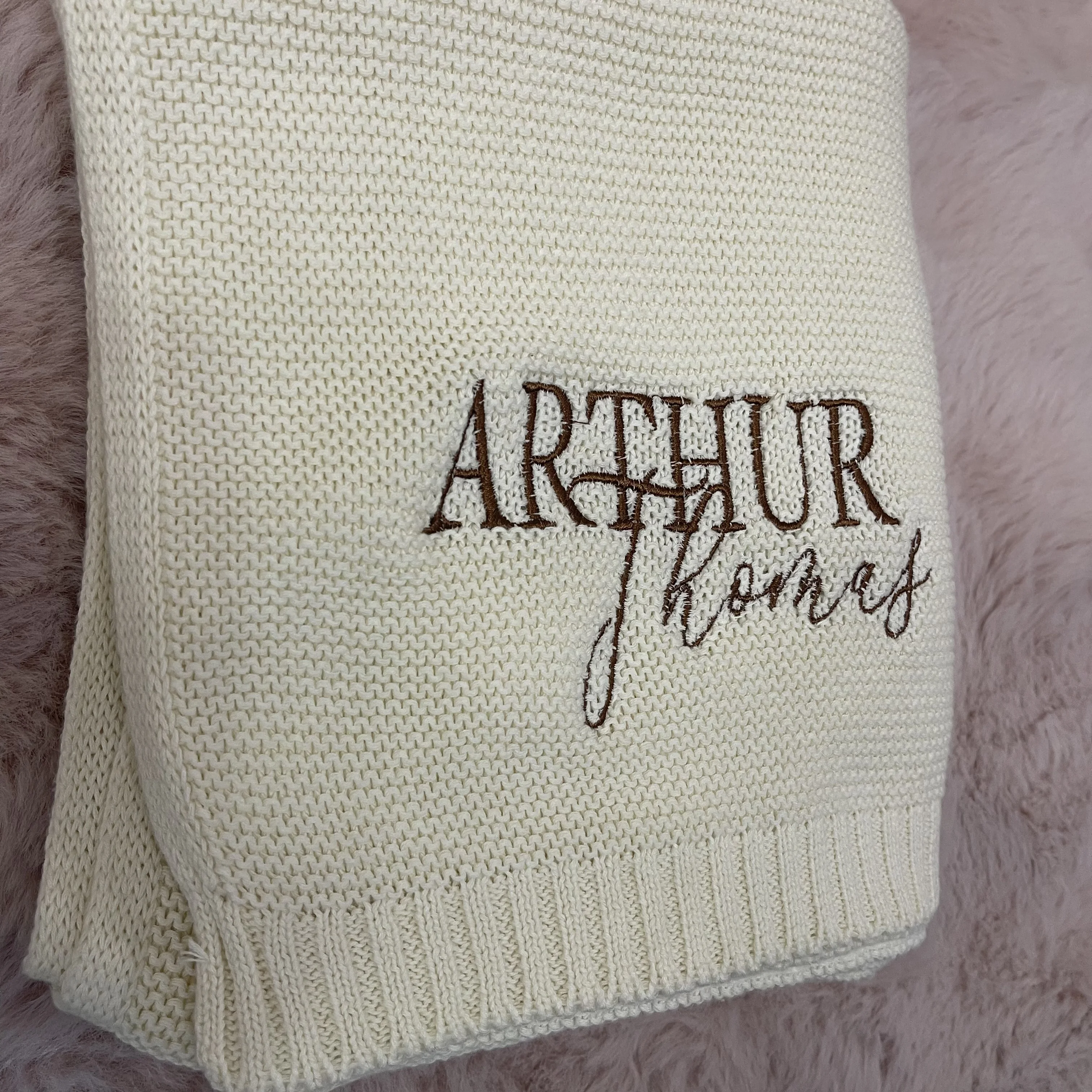 Custom Name Knitted Blanket Baby\'s Embroidered Name Nursery Stroller Blanket Personalized Newborn Boys Girls Baby Shower Gifts