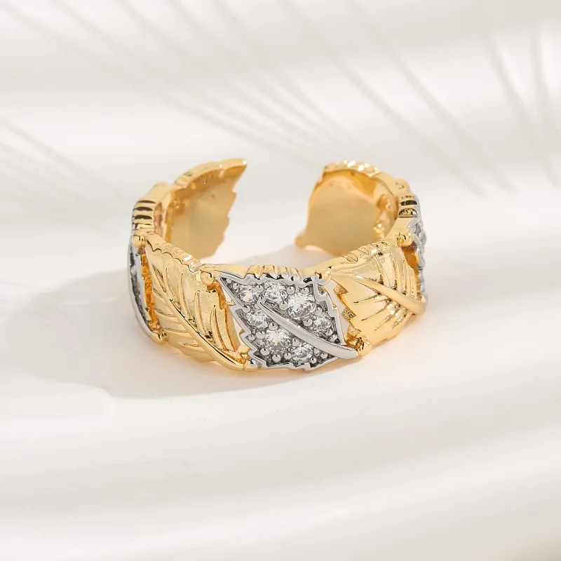 

2025 European and American creative woven maple leaf ring high quality micro-inlaid two-color leaves lady's birthday gift