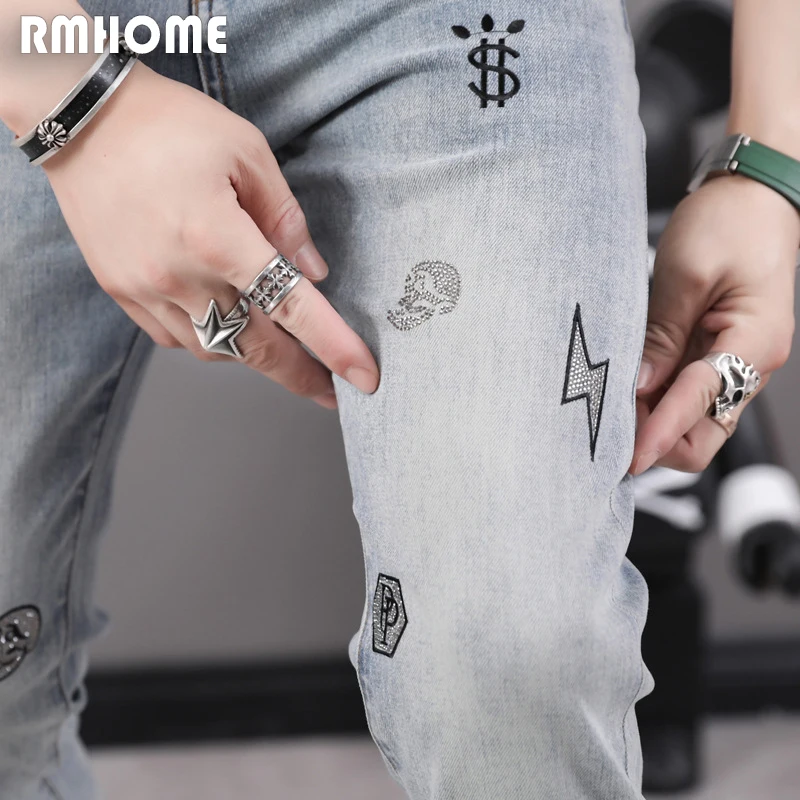 New Trend Men Jeans Embroidered Rhinestone Fashion Design Man Pencil Pants Slim Fit High quality Versatile Trousers Denim Pants