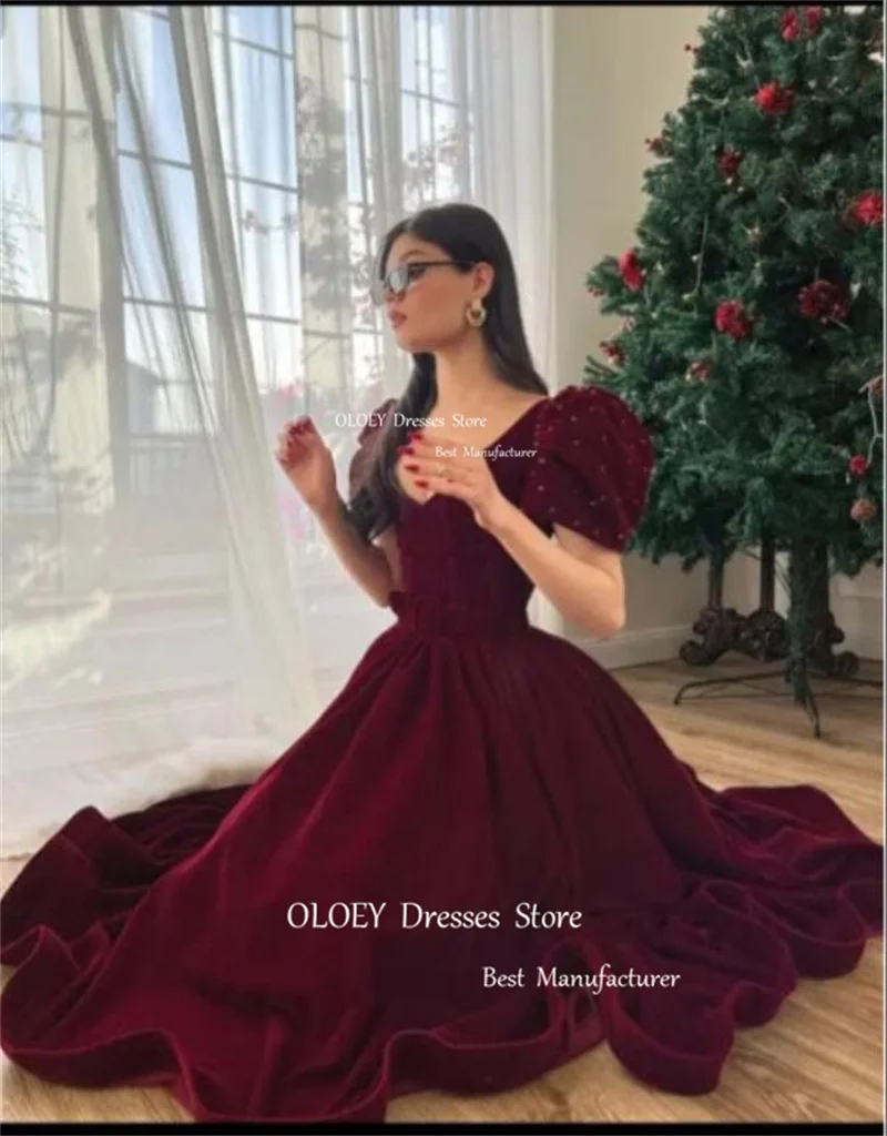 

OLOEY Vintage Dark Red Velvet Evening Party Dresses Arabic Women Puff Sleeves Short Sleeves Birthday Prom Gowns Formal Occasion