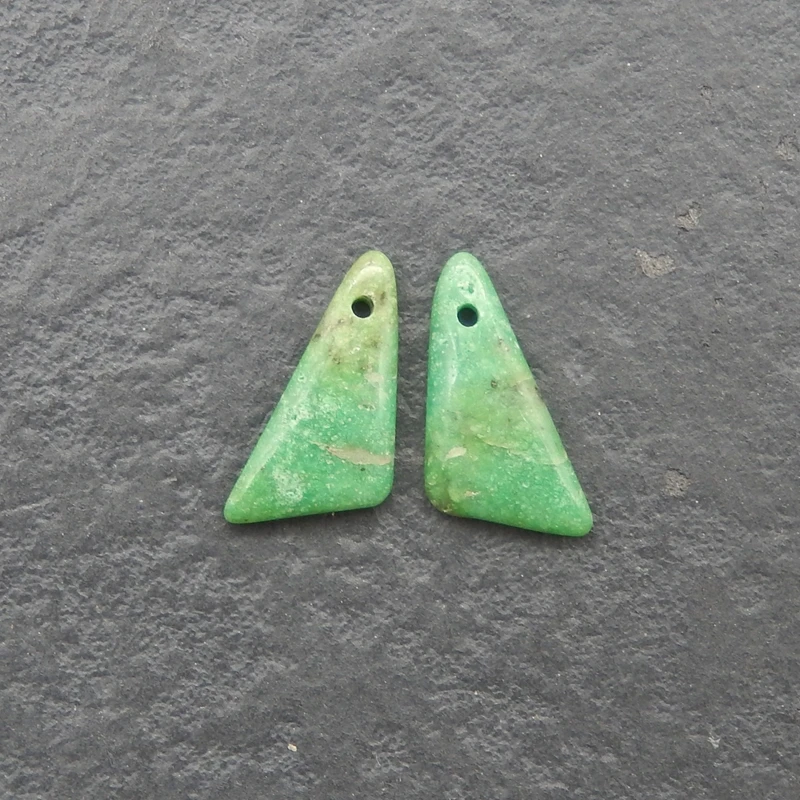 

2 шт., набор треугольных бусин из натурального хризопраза, яркий зеленый цвет, винтажные матричные включения для DIY, ручная работа, изготовление ювелирных изделий