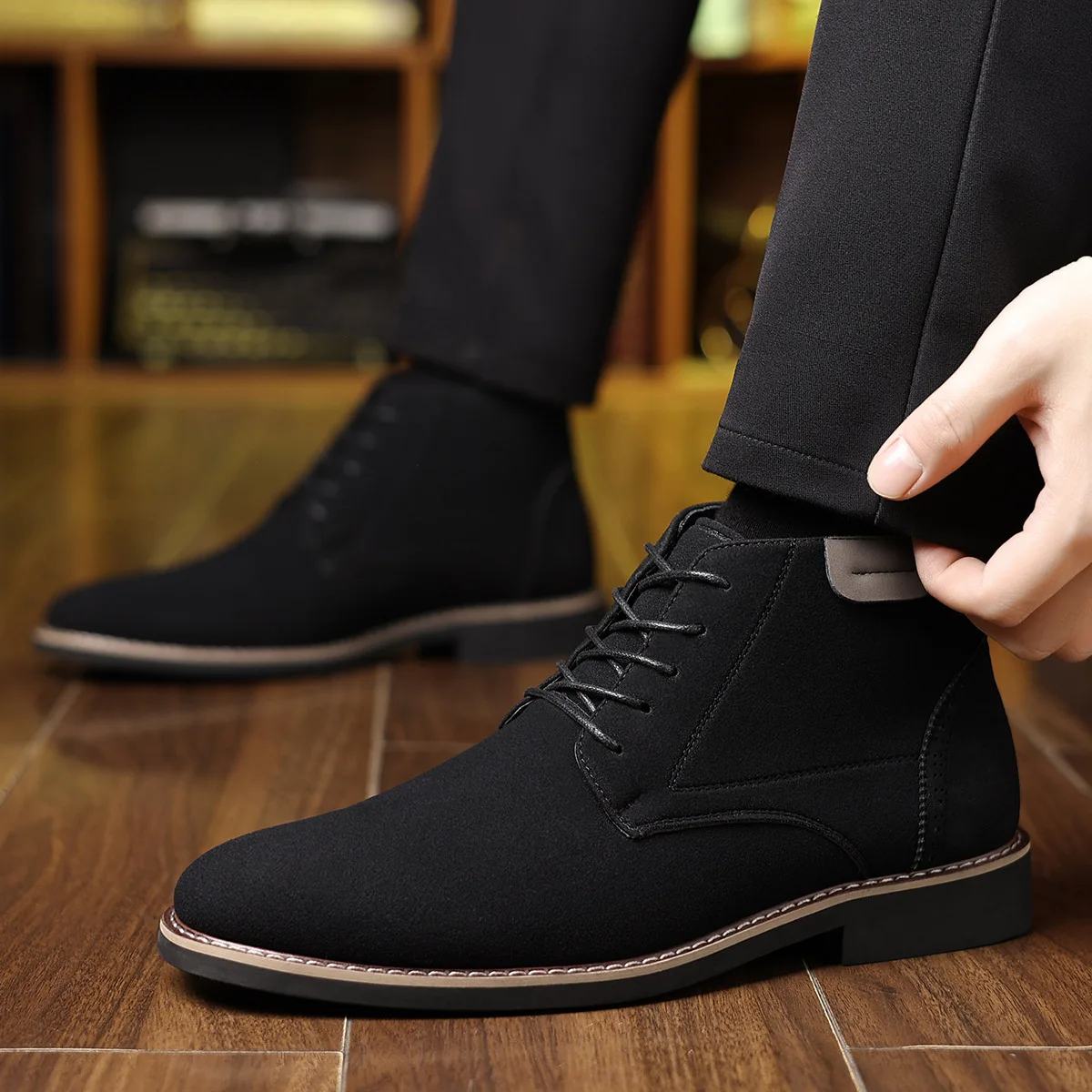 British Style Matte Black Ankle Boots for Men Fashion Casual Retro Lace Solid Color Autumn Winter New Designer Shoes Boots Man