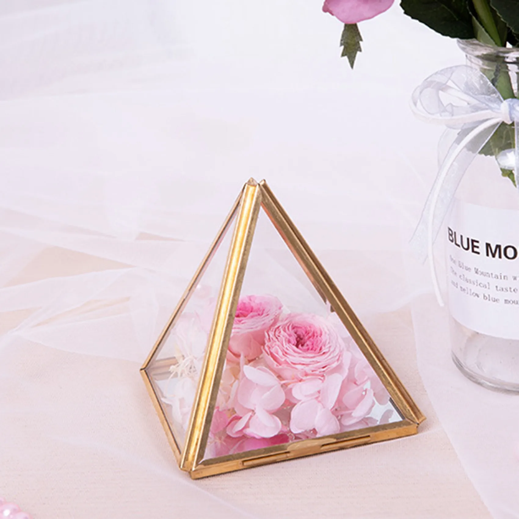 Glass Jewelry Box Golden Geometric Decorative Box Geometric Glass Pyramid Ring Holders for Wedding Birthday Gift S