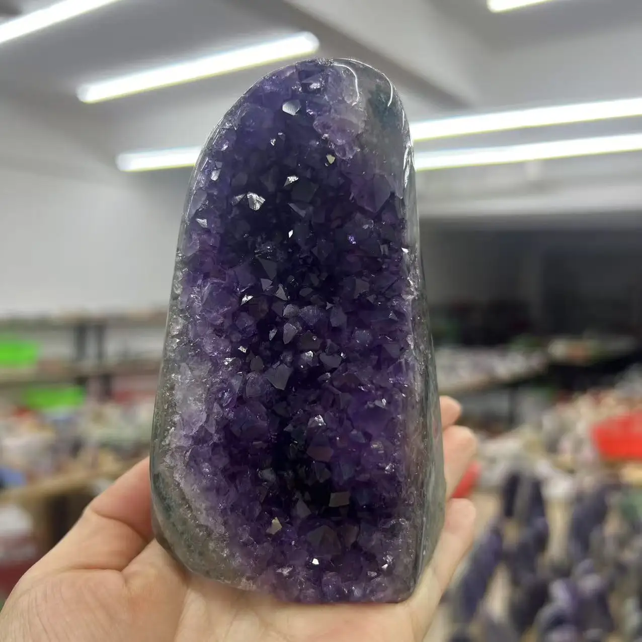 

680g 11.3cm Natural Uruguay Dream Amethyst Quartz Crystal Cluster stand