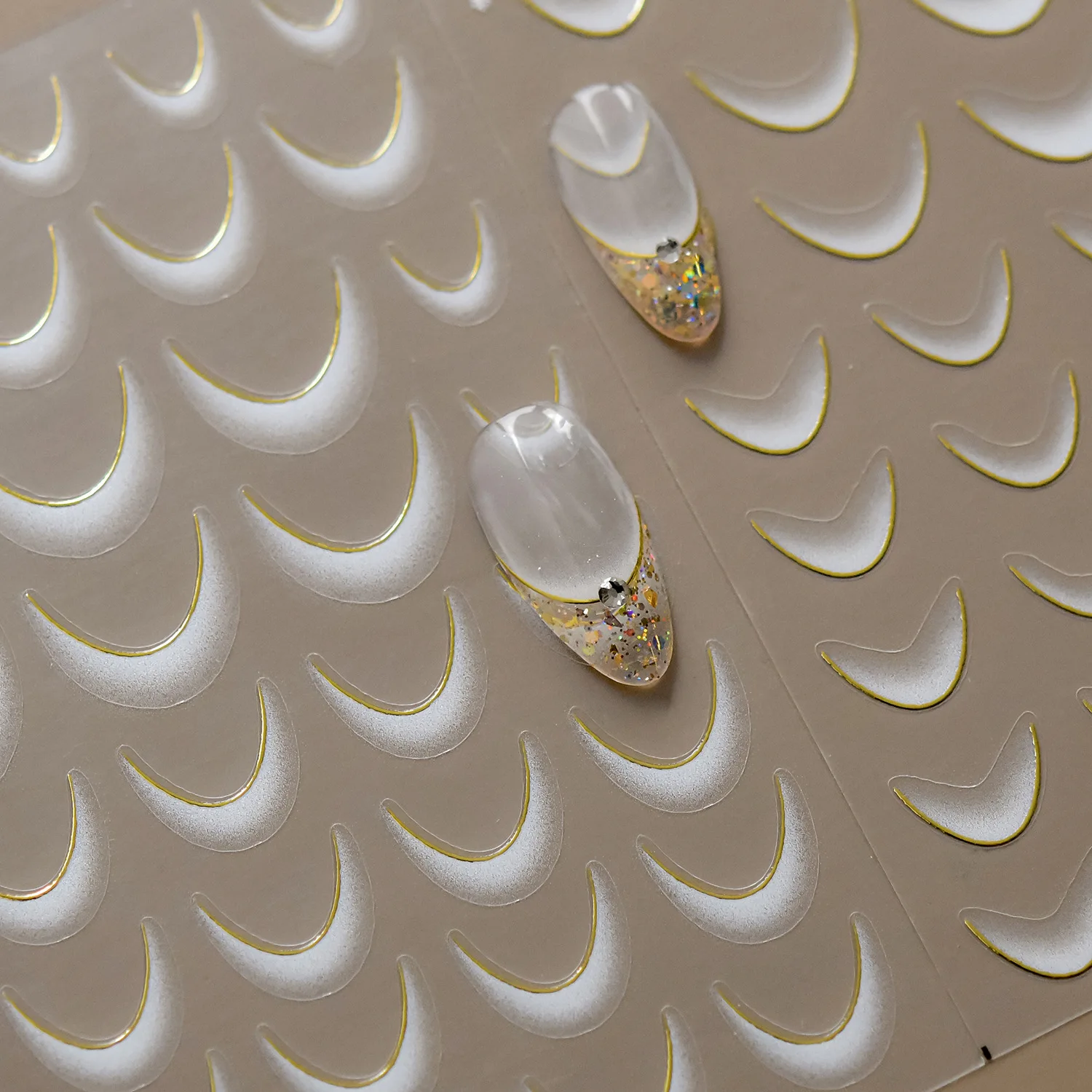 Autocollants pour ongles ligne française dégradé 3D, 1 pièce, croissant d'or sourire, ligne classique, autocollants auto-adhésifs pour Nail Art, décoration DIY