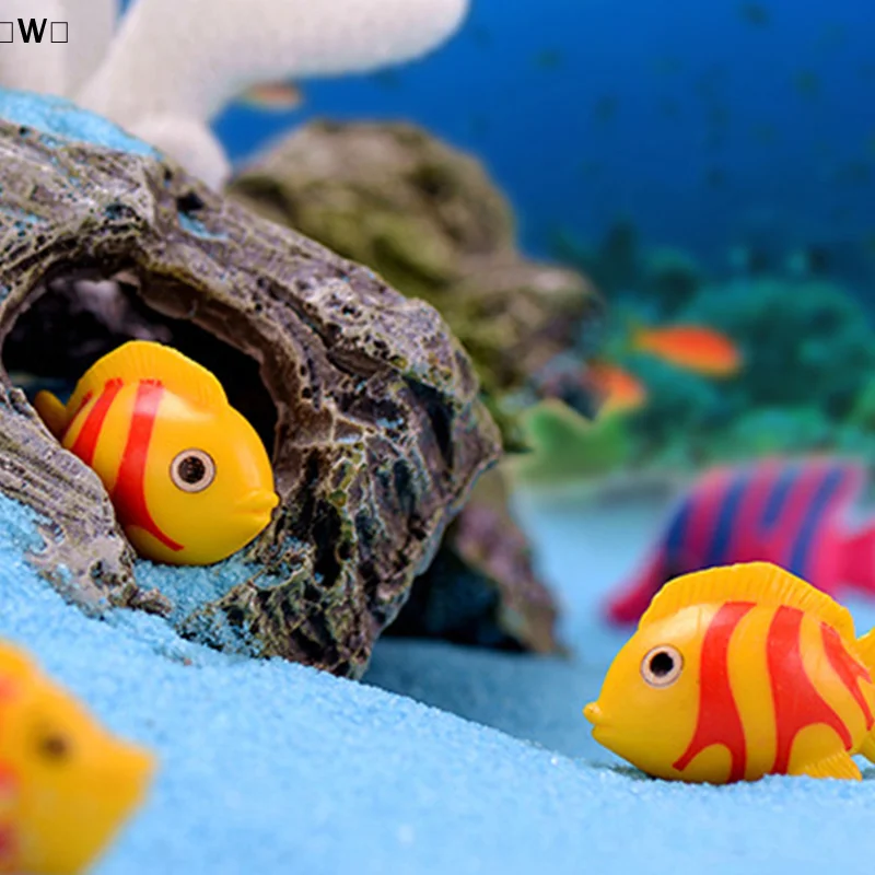 〔W〕10 Stück Cartoon-Fische DIY Mikro-Landschaft Aquarium-Dekoration Fischbecken-Wasserlandschaft Kreative Kleine Fische Plastik-Ornamente Bastelbedarf
