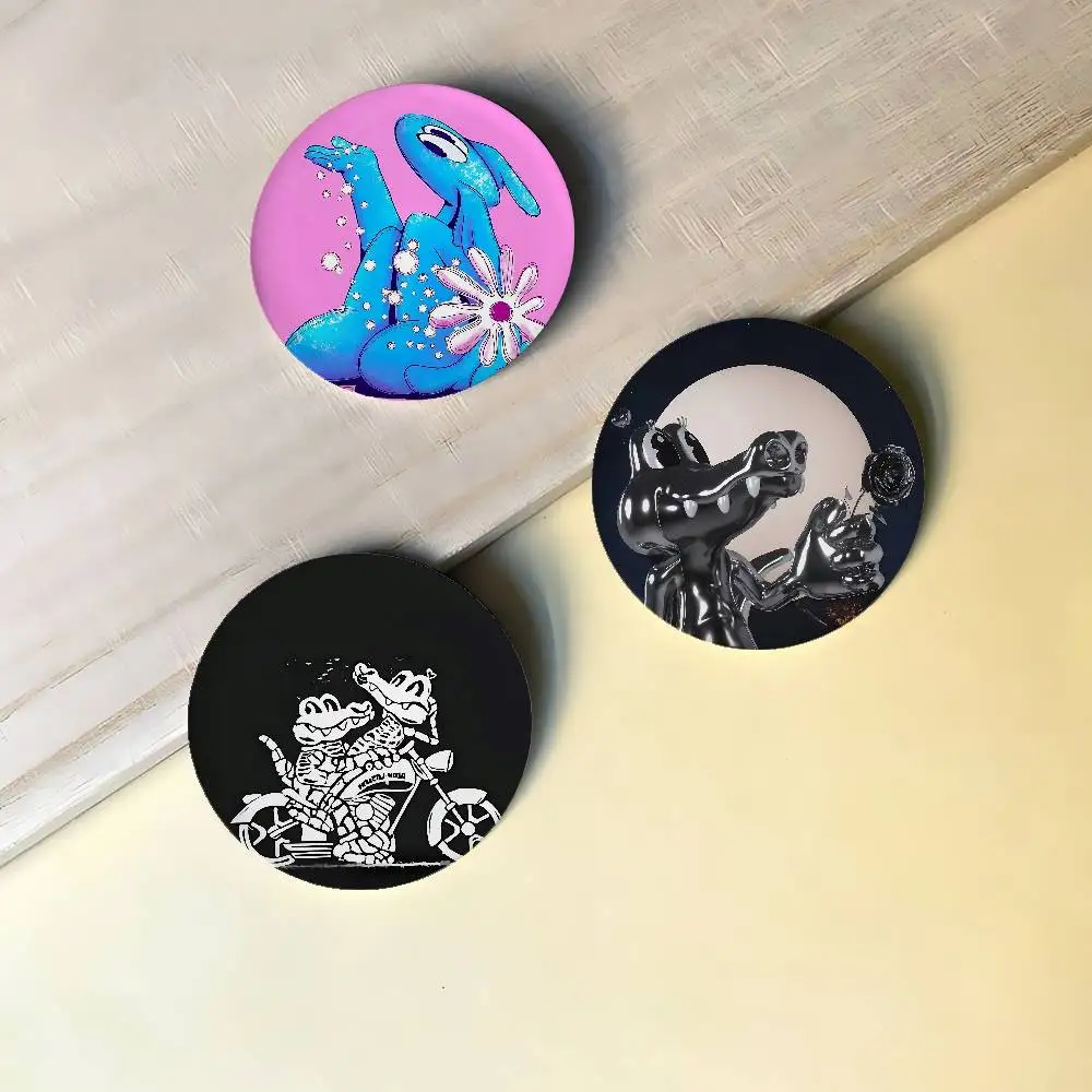 A- Alvaro D-Diaz Coco Singer Badges Peripheral Lapel Pins Tinplate Round Brooch For Shoulder Bag Accessories Souvenir Gifts