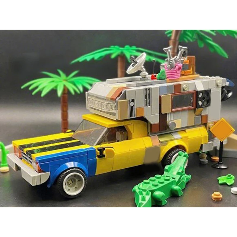 

571pcs MOC Florida Man's El Camino & Cab-Over Camper City Champion Supercar Educatio nAssemble Building Blocks Christmas Gift