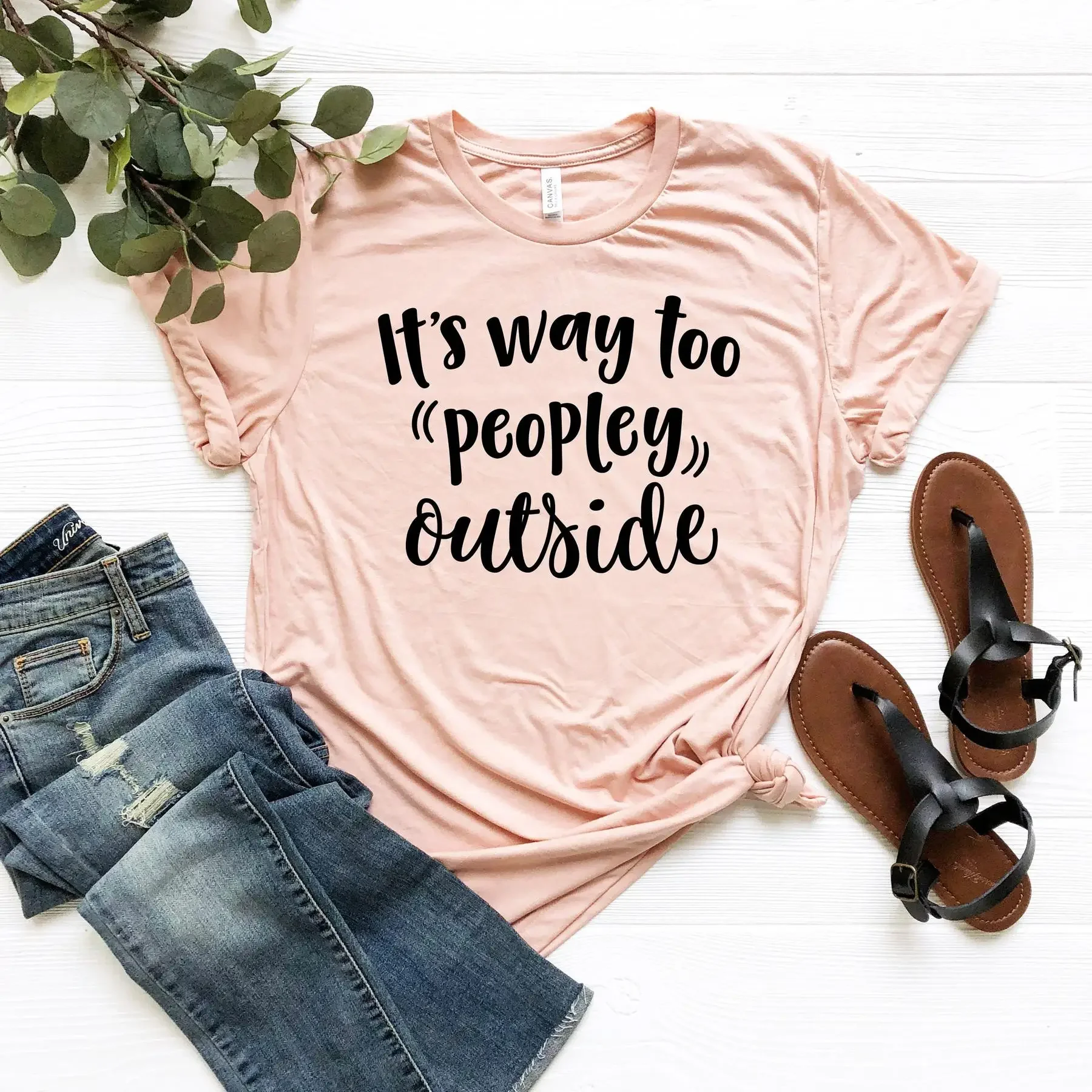 

Женская футболка It's Way Too People Outside Funny Introvert Ew Homebody Her