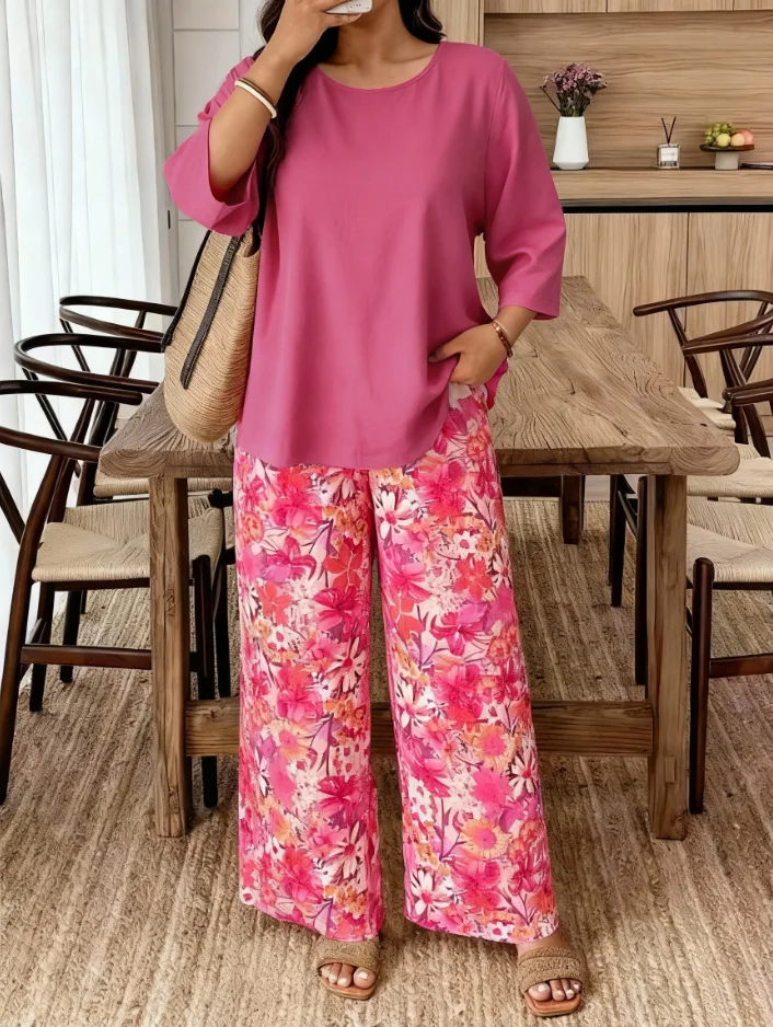 Abito Boho Chic taglie forti: camicetta elegante con maniche fluide e palazzos floreali, set da salotto alla moda da donna per gita