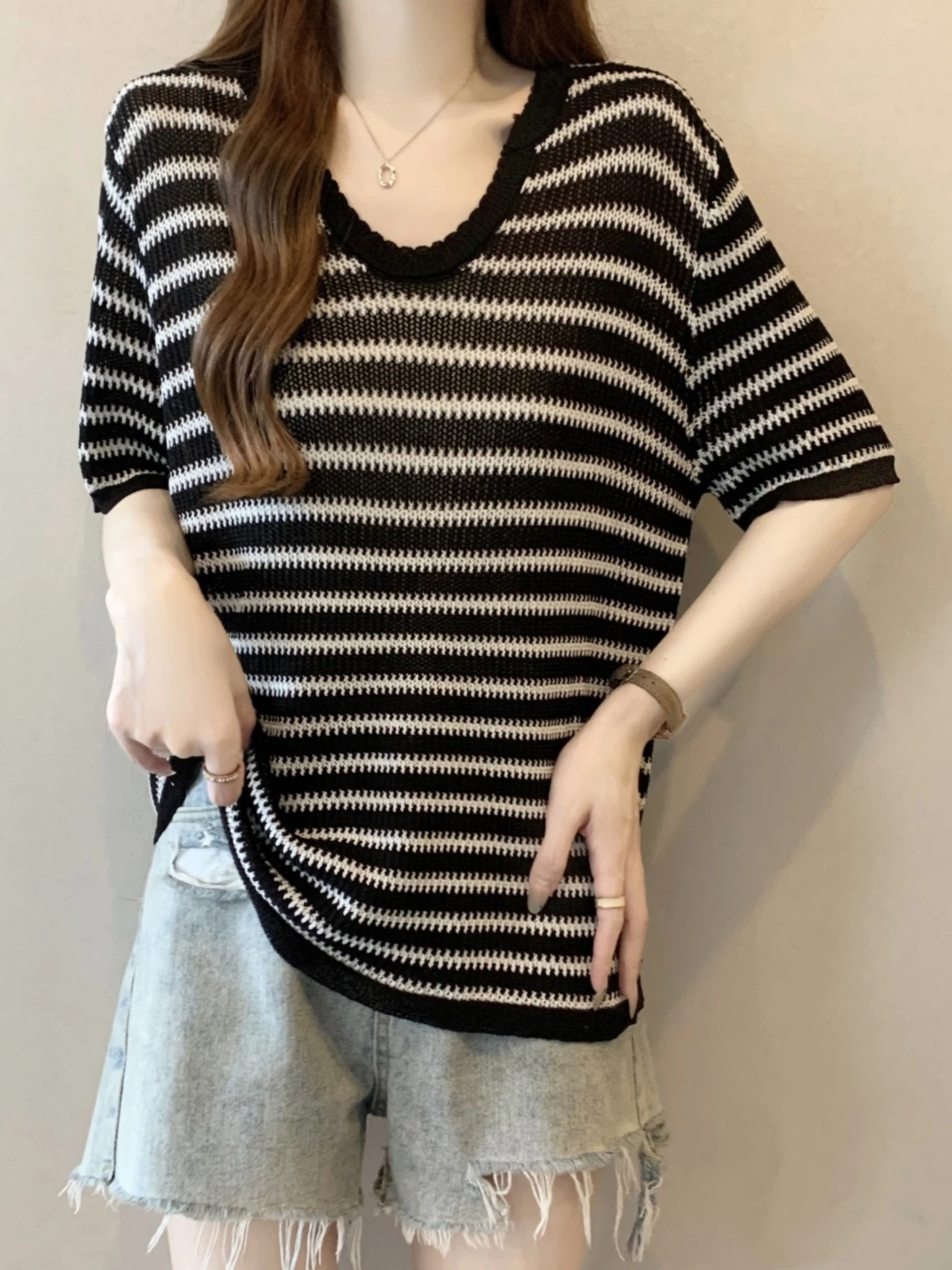 Ice Silk V-Neck Short Sleeve T-Shirt Women's Thin Summer New Large Size Fat MM Slimming Belly Covering Striped Base Top