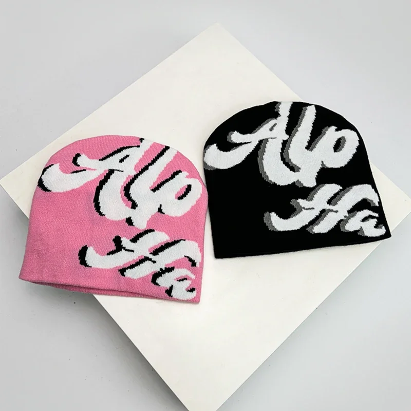 Autumn and Winter Niche Letter Wool Knitted Hats Warm Jacquard Weave ins Hip Hop Skullies Versatile Color Block Fashion Personal