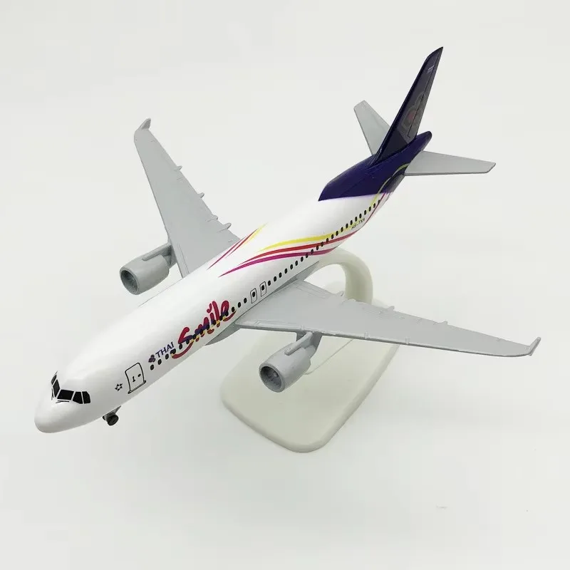 1:400 Scale Airbus Simulation Model 20cm Alloy Metal Aircraft A320 Thai Airways Aircraft Model with Landing Gear Decoration