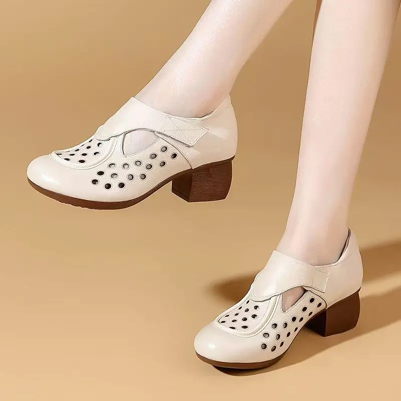 المرأة الصيف جديد الجلود الجوف خارج الكهف الصنادل كتلة وحيد عدم الانزلاق جولة تو تنفس عالية الجودة منخفضة أعلى الفيلكرو الصنادل