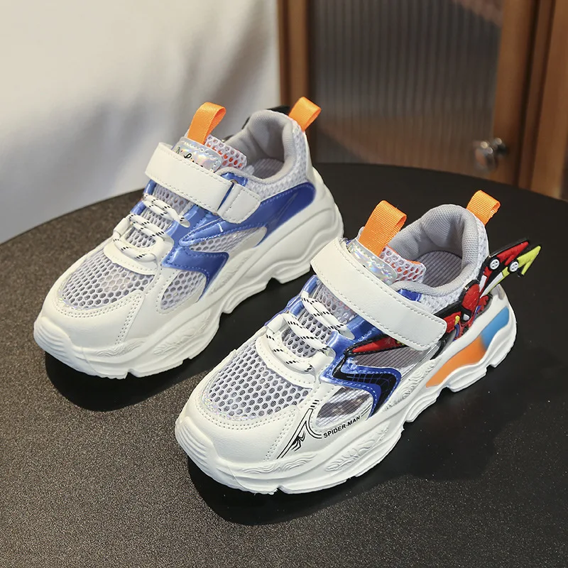 Scarpe Casual per bambini Disney scarpe da Tennis per ragazzi in rete con foro estivo scarpe da corsa bianche traspiranti leggere Sneaker taglia