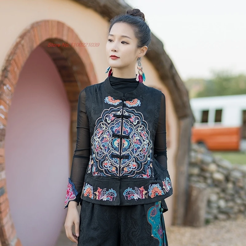

2025 national flower embroidery jacquard vest stand collar sleeveless jacket traditional ethnic vintage vest retro hanfu tops