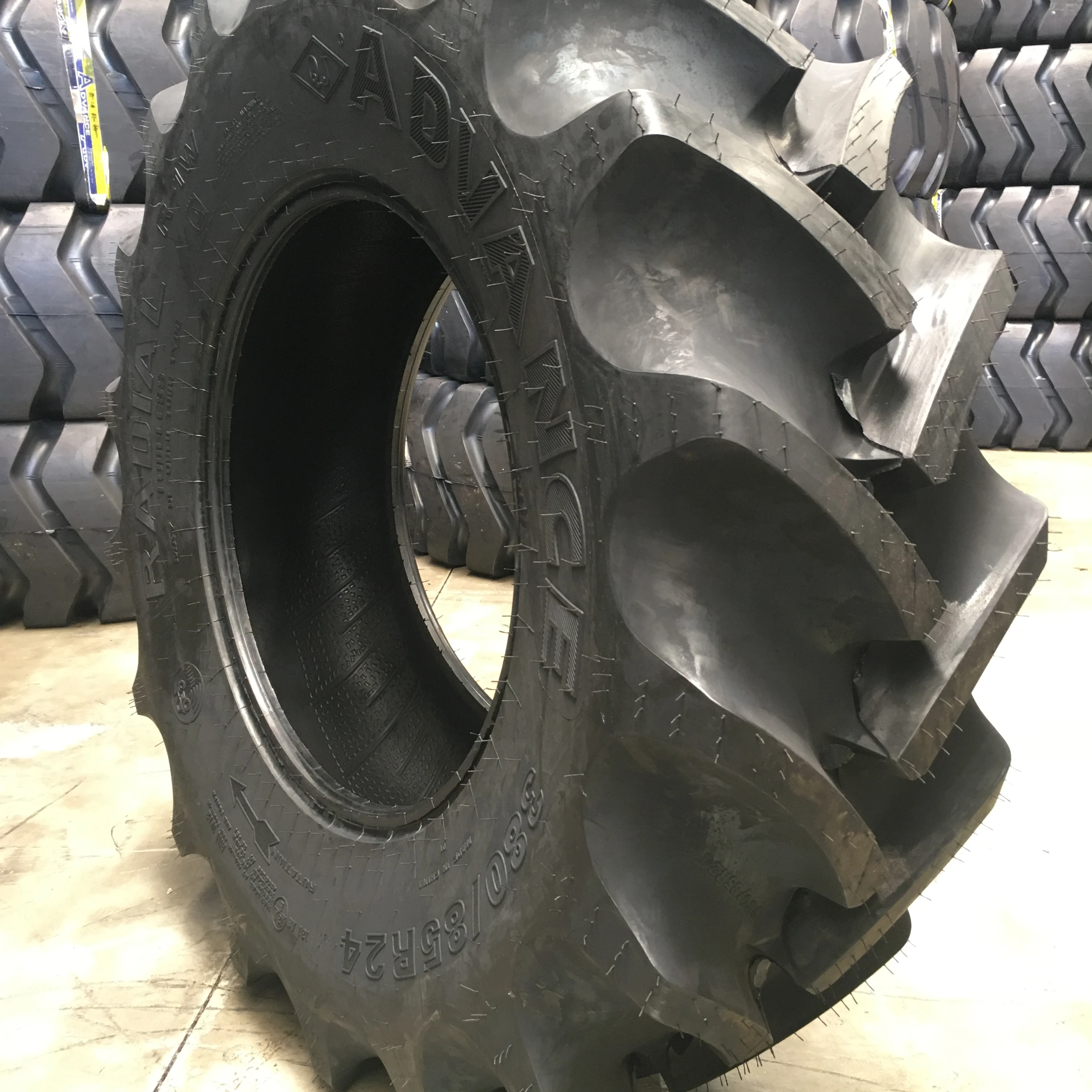 

Производитель колес для тракторов 710/70R38 TL R-1W(166D) и сельскохозяйственных шин, аксессуары