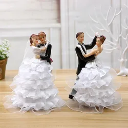 Romantic Wedding Bride and Groom Decorative Wedding Cake Toppers Resin Figurines Keepsake Wedding Cake Decorations