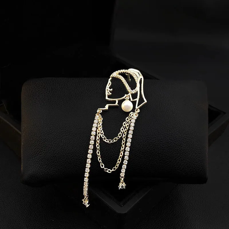 Wearing A Girl With Pearl Earrings Tassel Brooch For Women Female Wedding Banquet Jewelry Clothing Coat Dress Collar Accesories