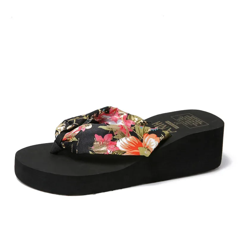 

women's slippers Beach flip-flops height-increasing, fashionable casual slippers women's shoes, lightweight slippers, sandals