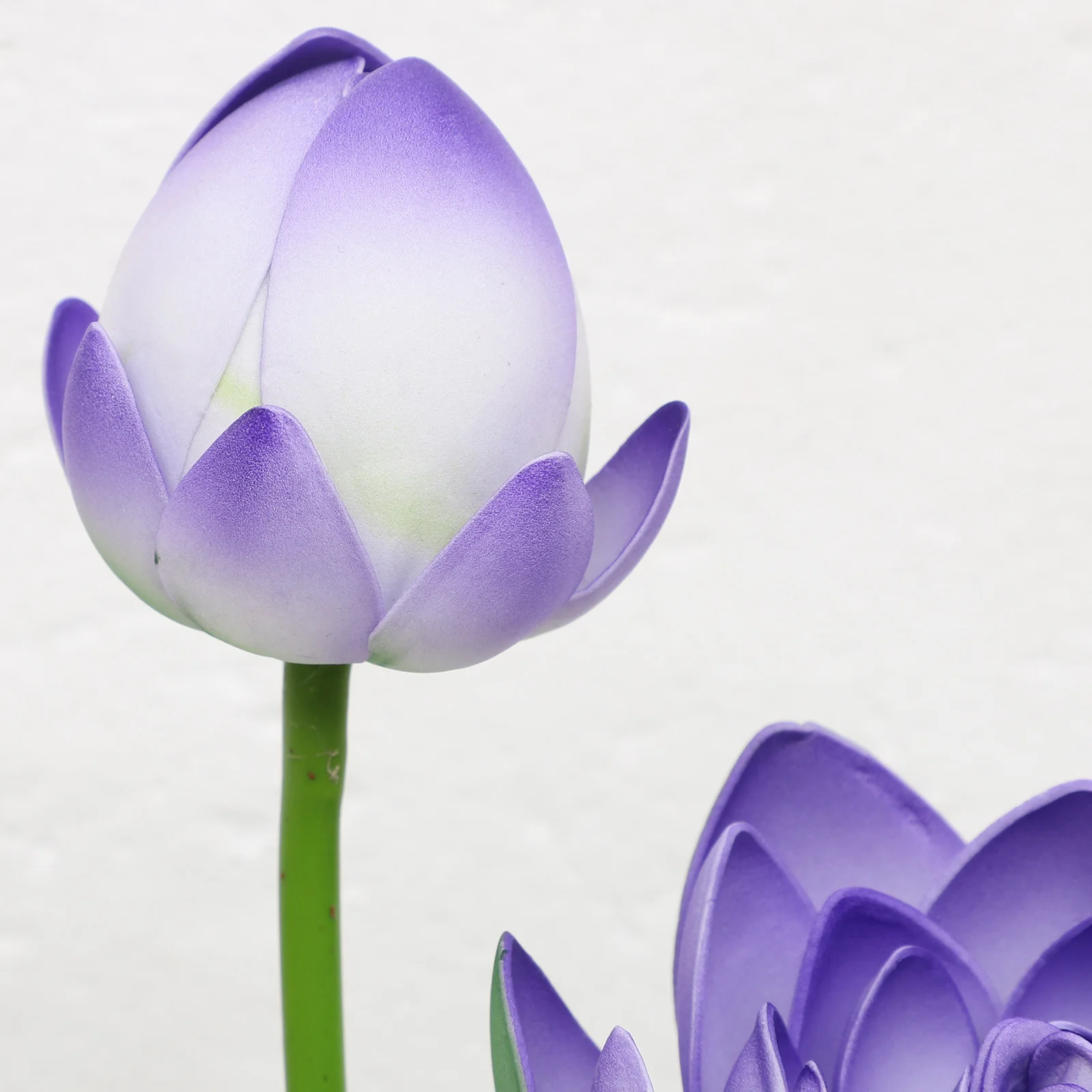 

Scene Decoration Fake Lotus Decor Artificial Lotus Adornment Exquisite Sacrificial Flower Prop Vivid Simulation Flower Ornament