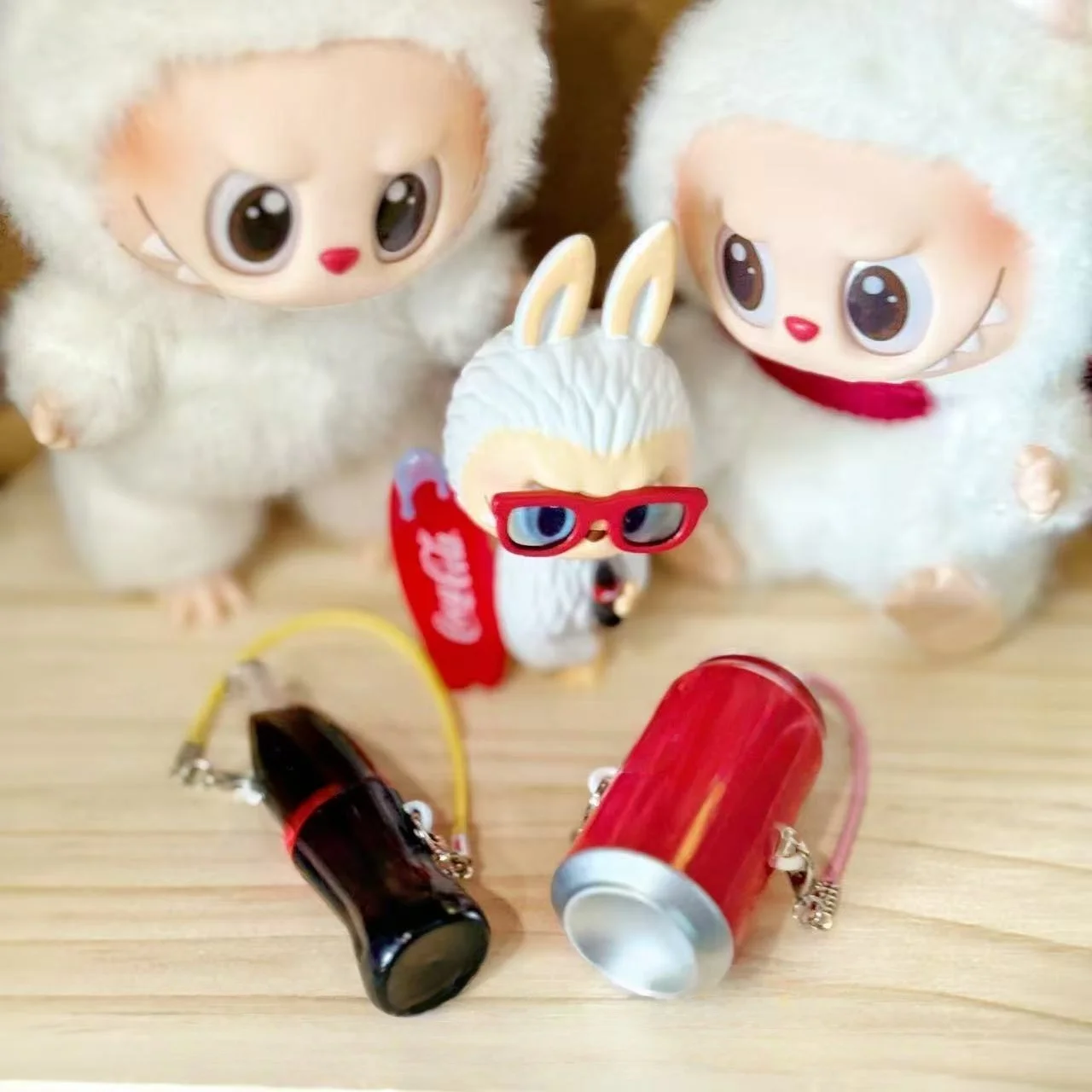 ل 15-17 سنتيمتر Labubu 1/2/3 جيل كوكا كولا/بيبسي كولا/سبريت علب المشروبات أفخم دمية قلادة الديكور بحبل أحمر