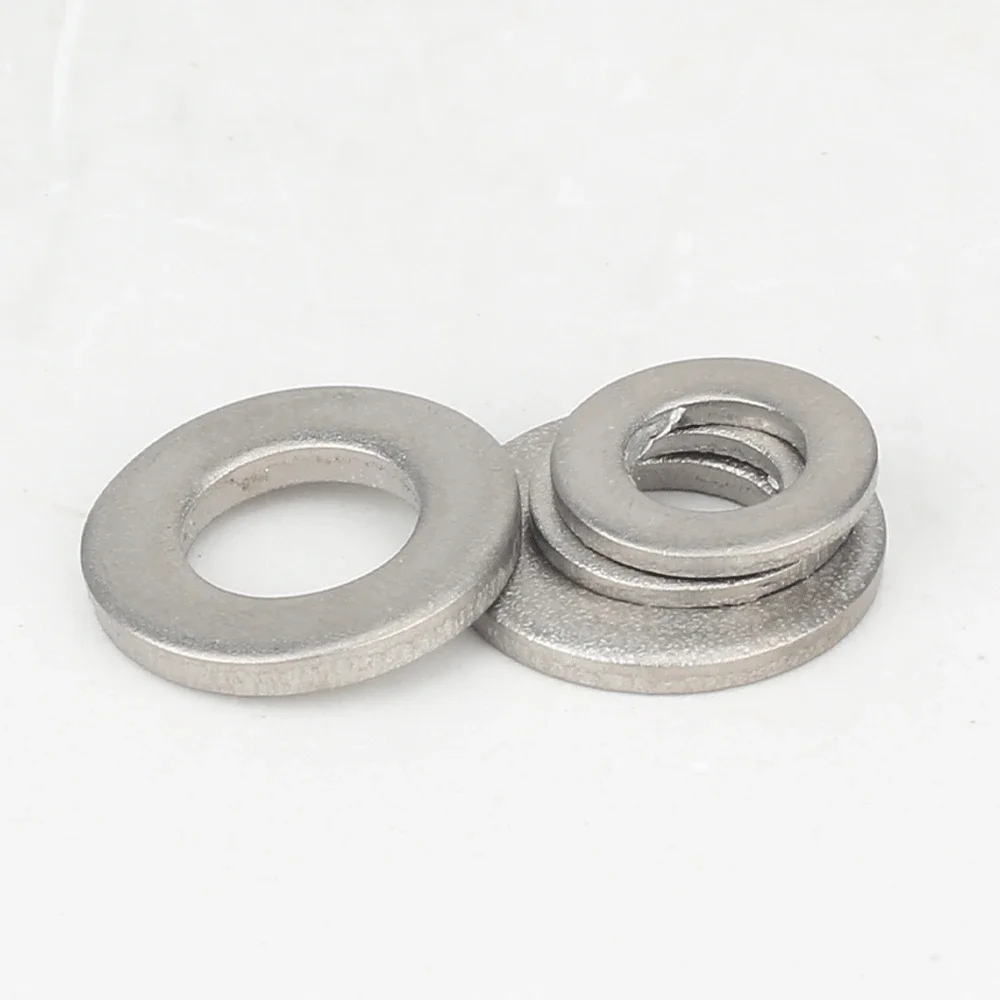 One Pcs TC4 M2.5 M3 M4 M5 M6-M12 M20 Titanium Alloy Screws Flat Pad Broaden Thickening Washer Titanium Flat Widen Washer Ti