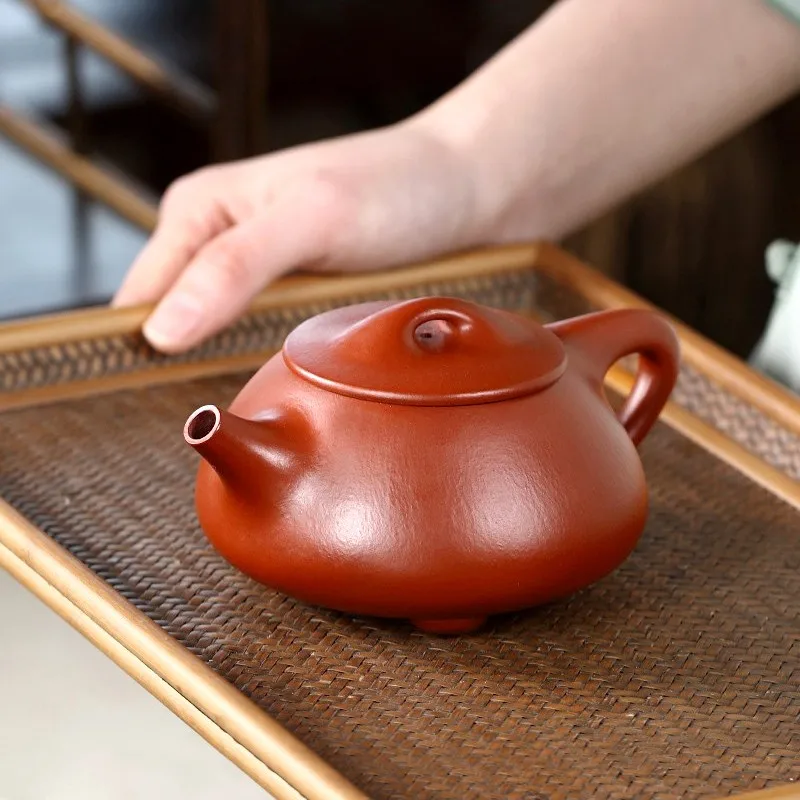 

Zanghutianxia Yixing Zisha Teapot Handmade Kung Fu Tea Set Raw Ore Dahongpao Tea Household Teapot Jingzhou Stone Gourd Ladle Pot