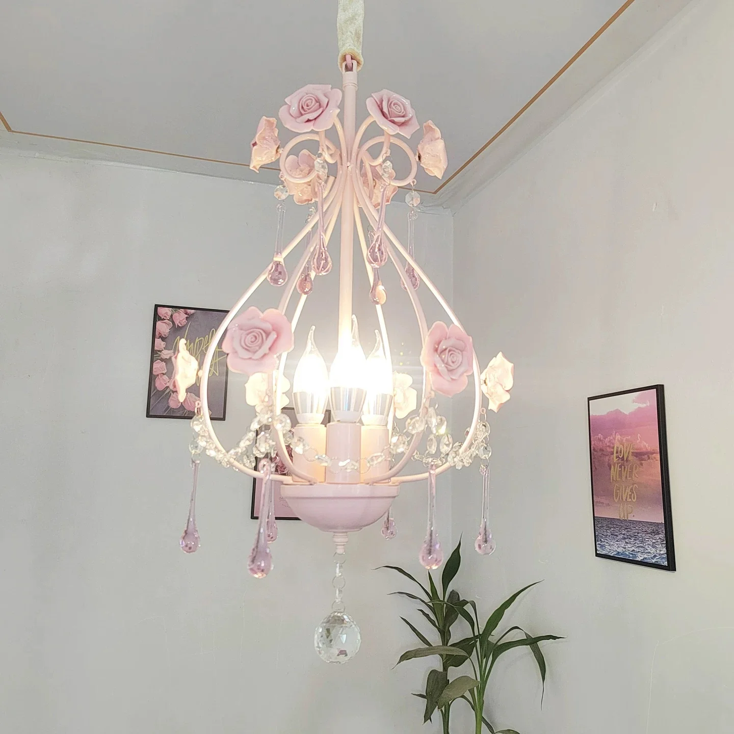 Korean princess room pendant light, European pink bedroom decoration light, American children's and girls' room crystal light