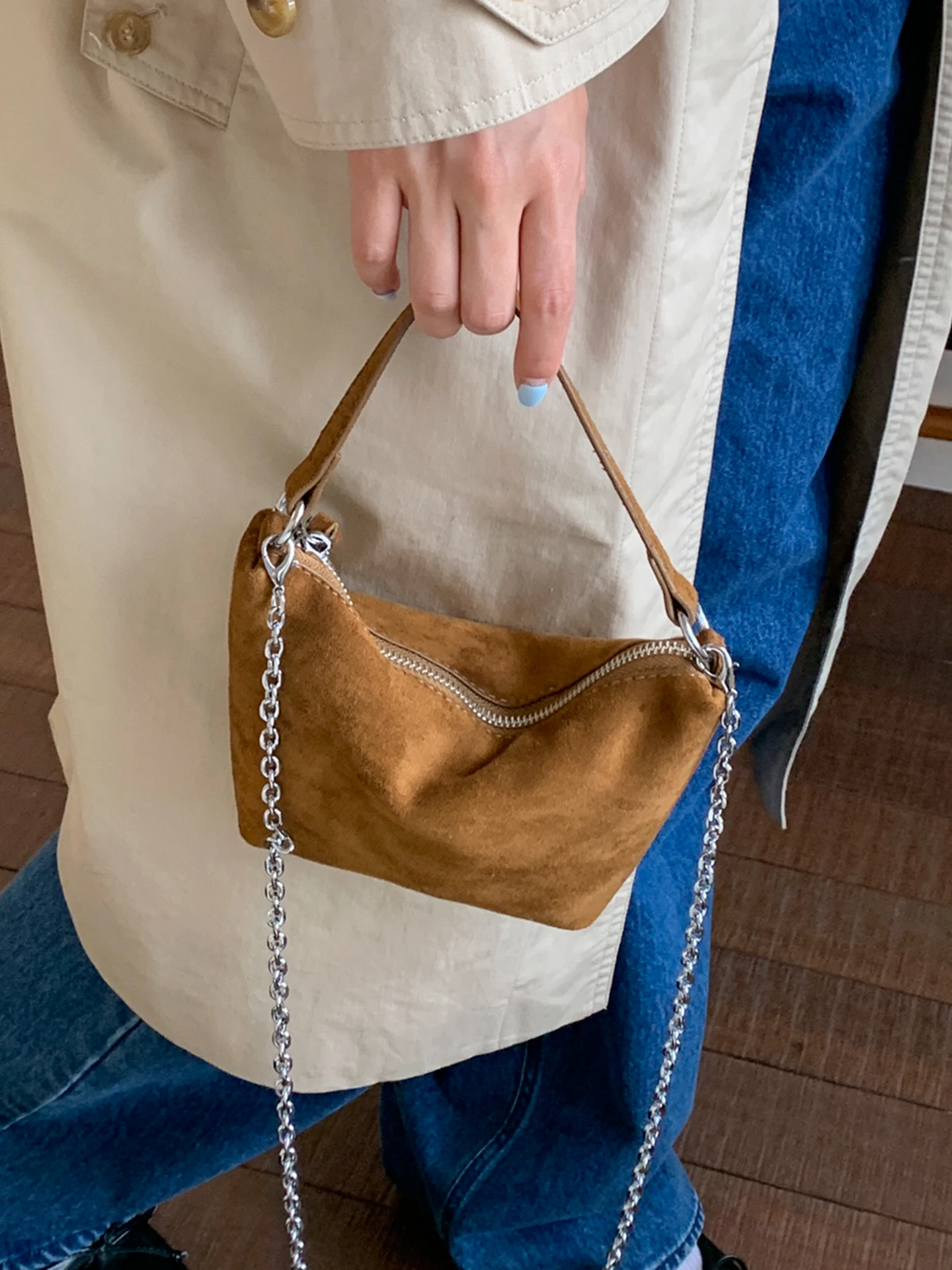 

Spring Summer Retro Suede Crossbody Bag Women's Faion Chain Handbag Dumpling ape Handheld Iron Hardware PU Material